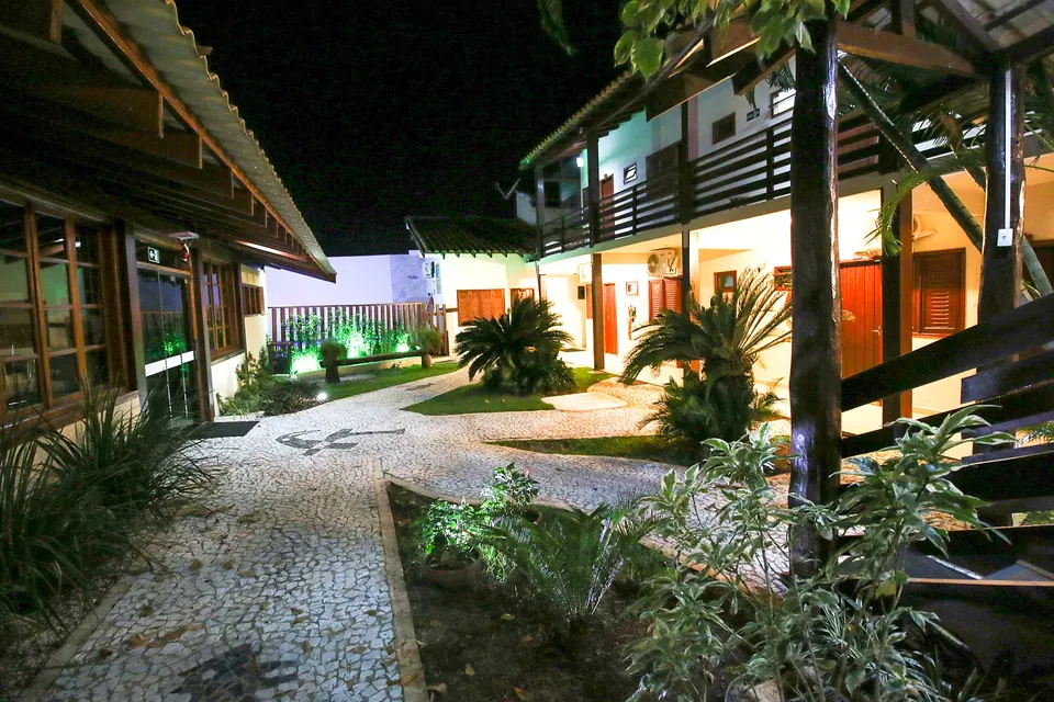 Garden courtyard with mosaic paths at Pousada Remanso